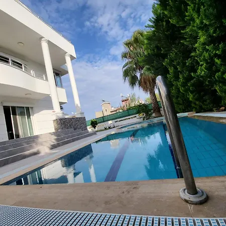 Villa Lüks Ve Huzur